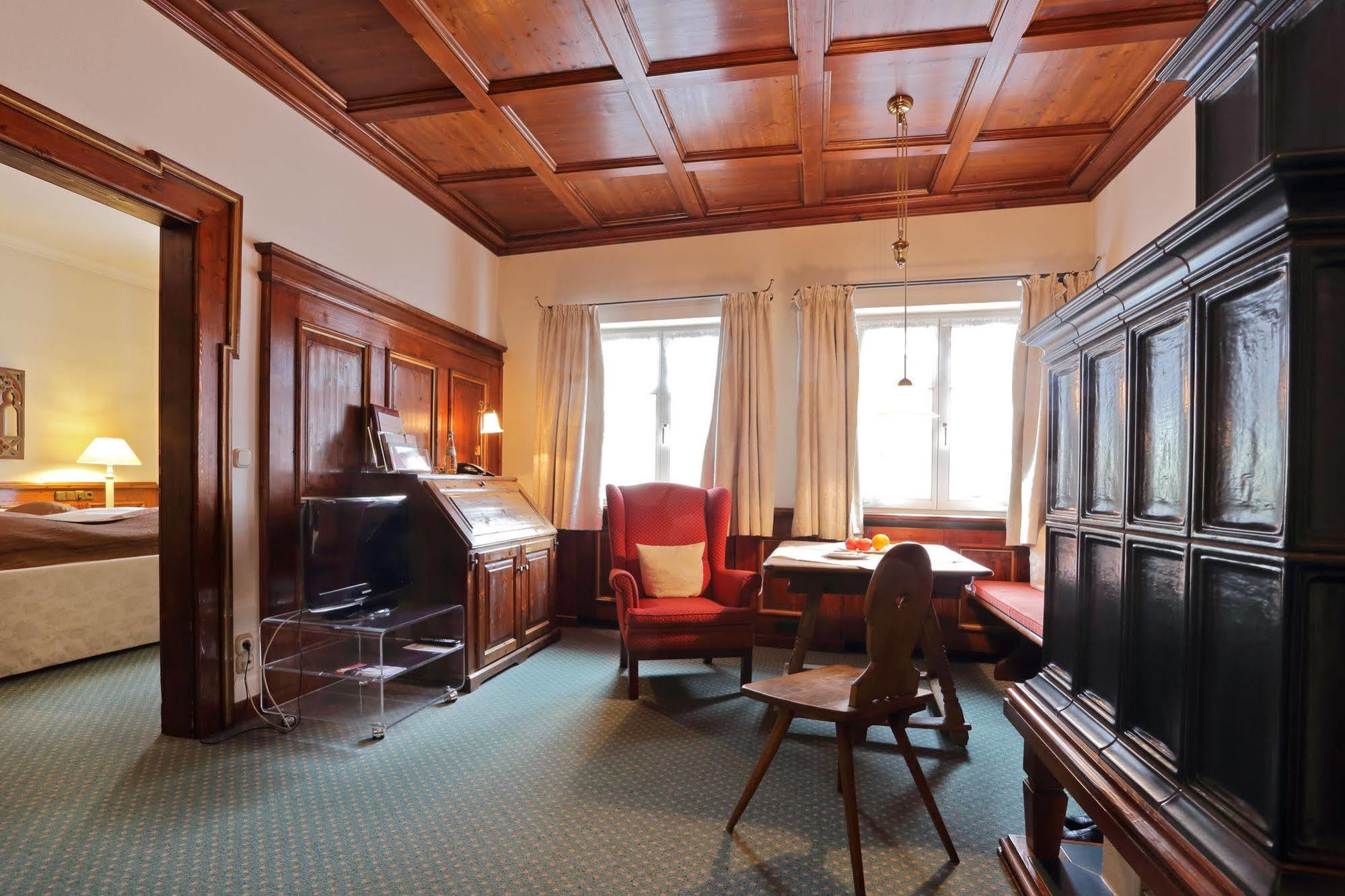 Romantik Hotel Zur Schwane Volkach Eksteriør billede